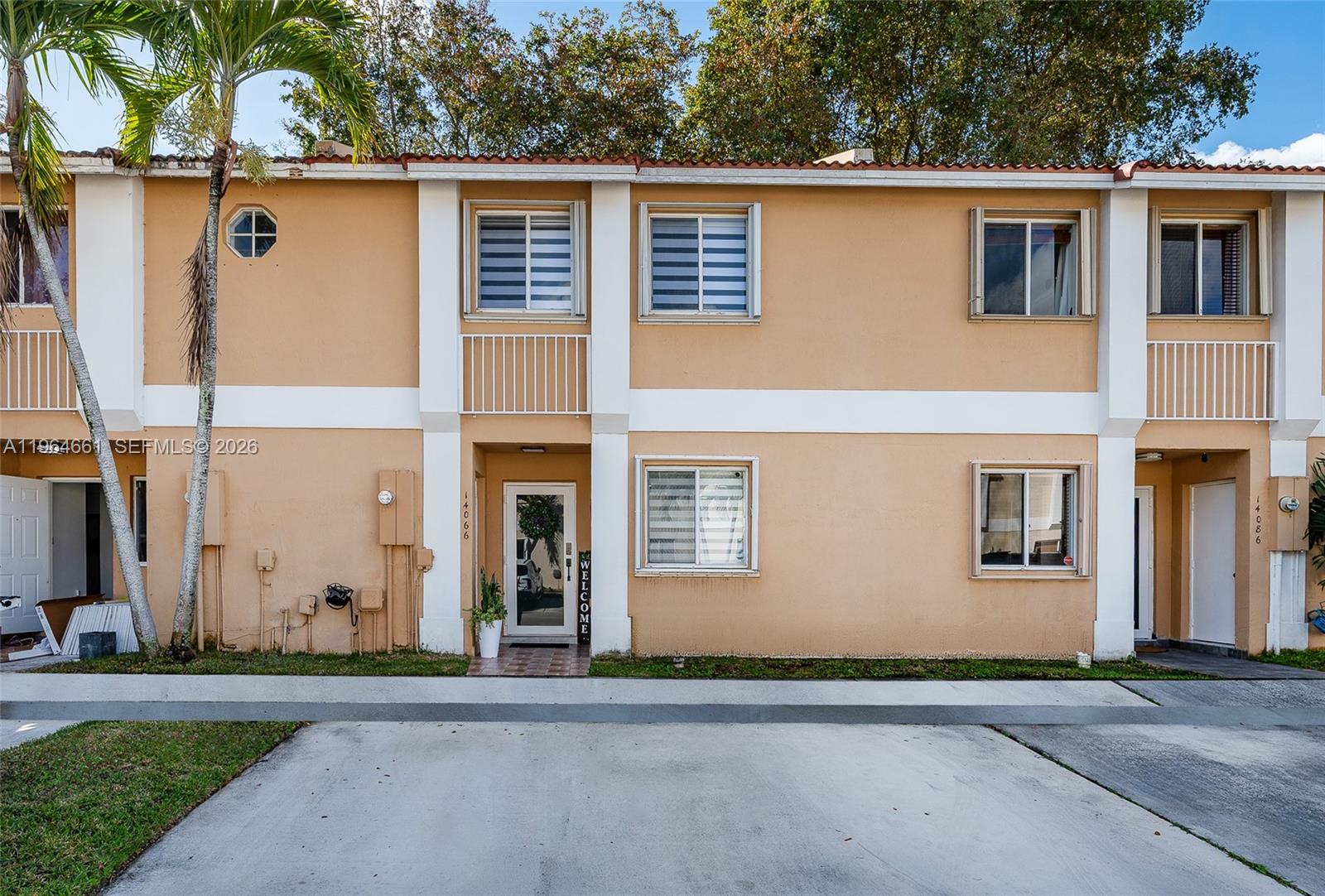 WEITZER SERENA LAKES TOWN - Residential