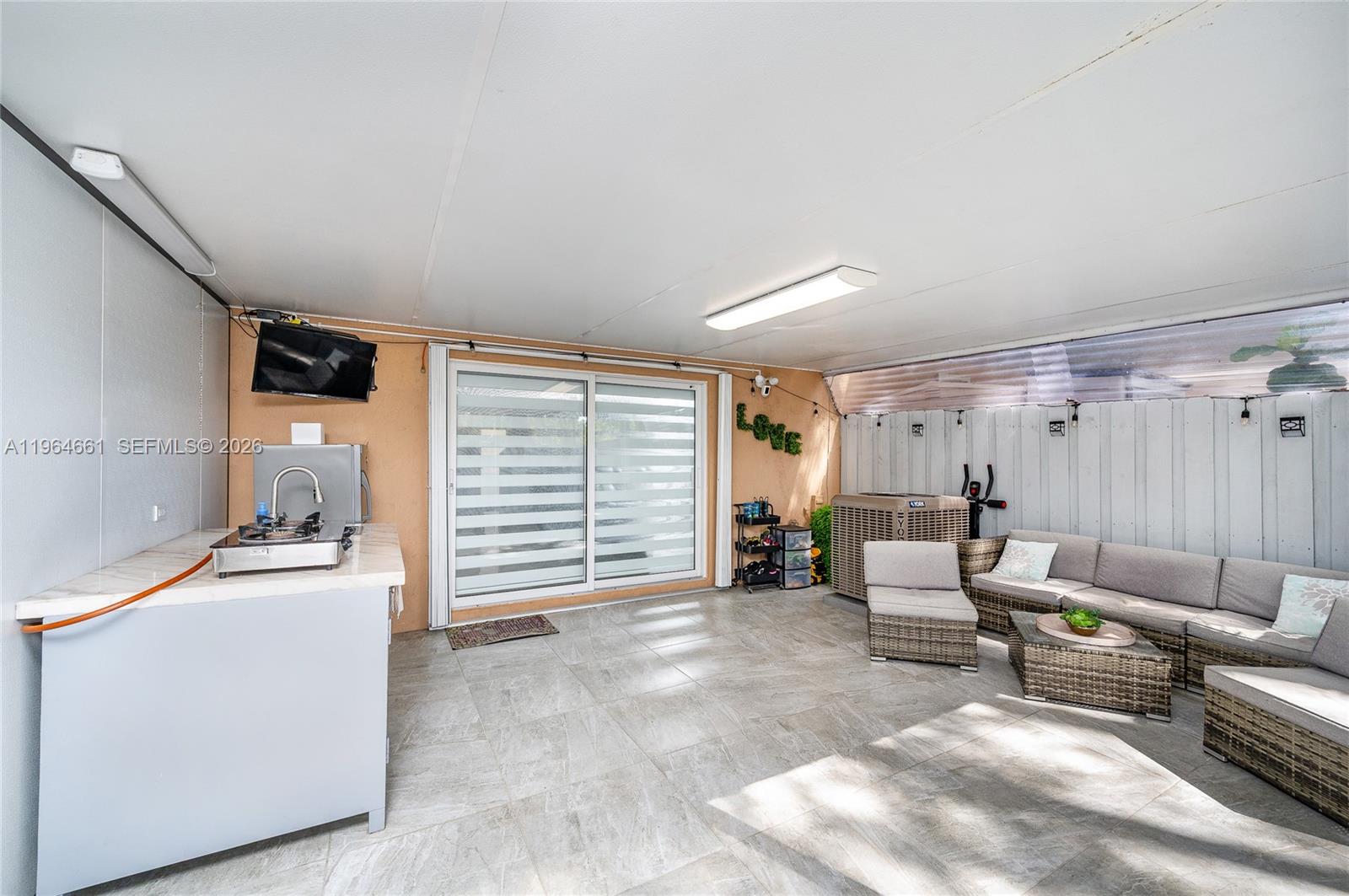 WEITZER SERENA LAKES TOWN - Residential