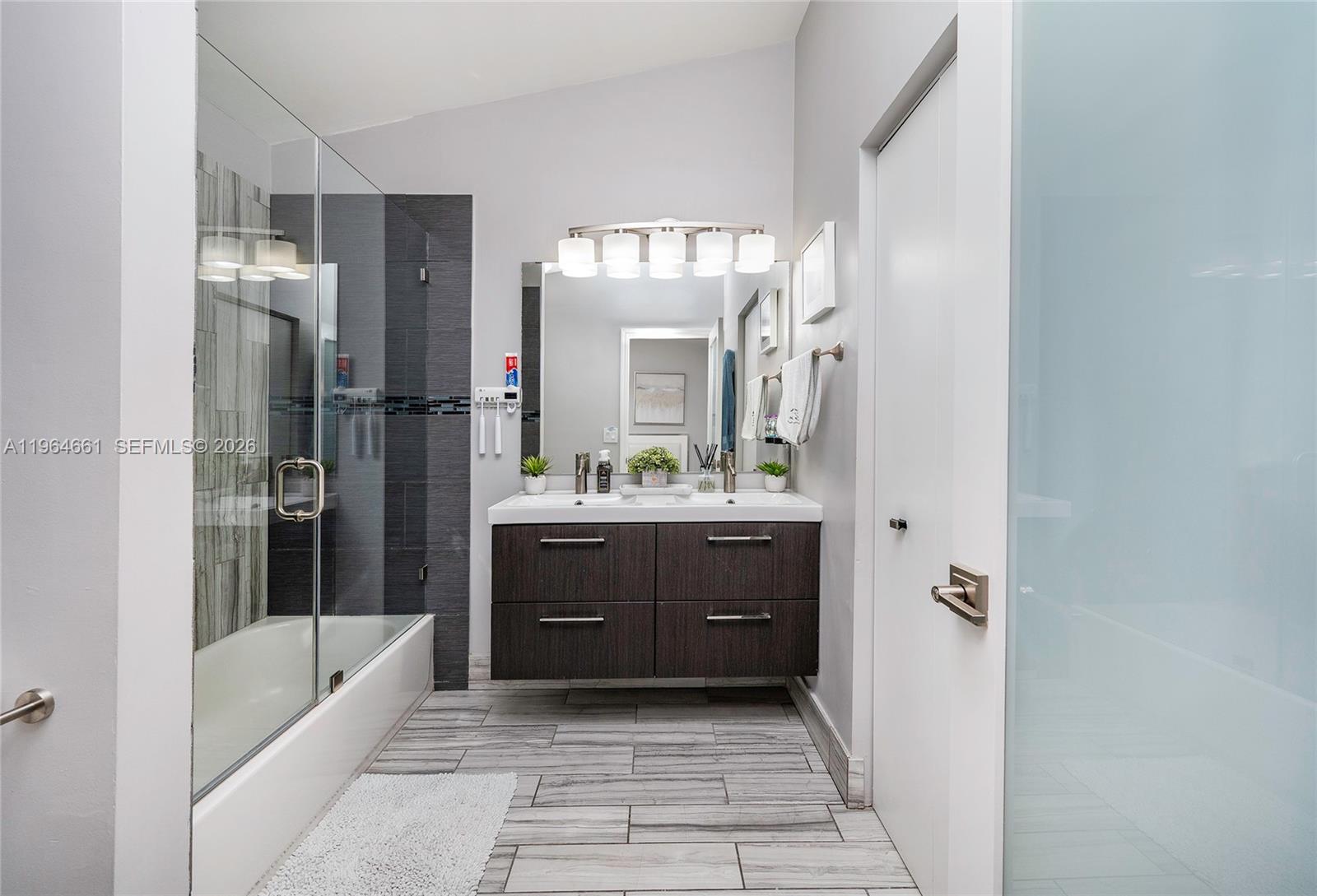 WEITZER SERENA LAKES TOWN - Residential