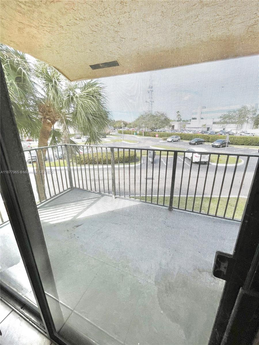 PALMS OF PEMBROKE CONDO - Residential