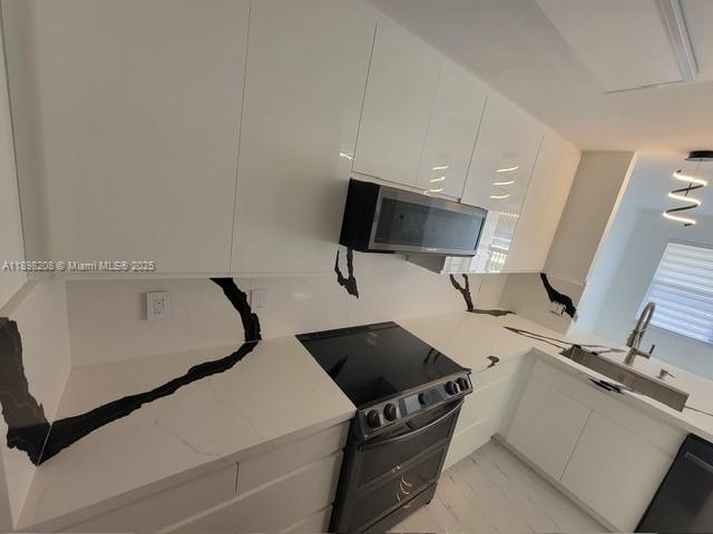 PALM PLACE CONDO - Residential Lease