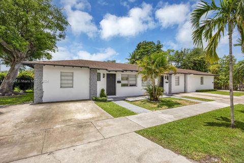 Triplex in Miami FL 3102-3104 10th St 24.jpg