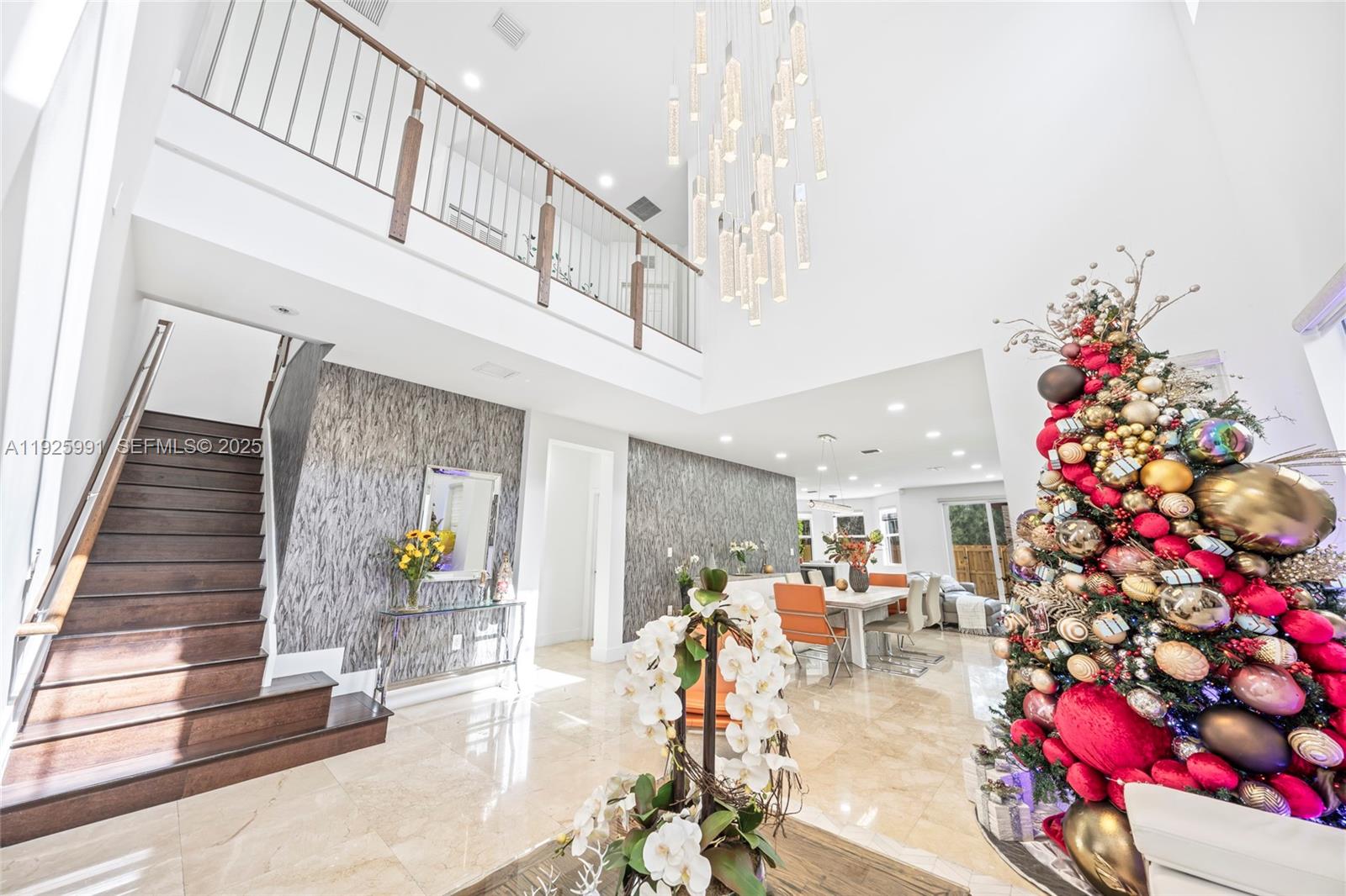 VINTAGE ESTATES - Residential