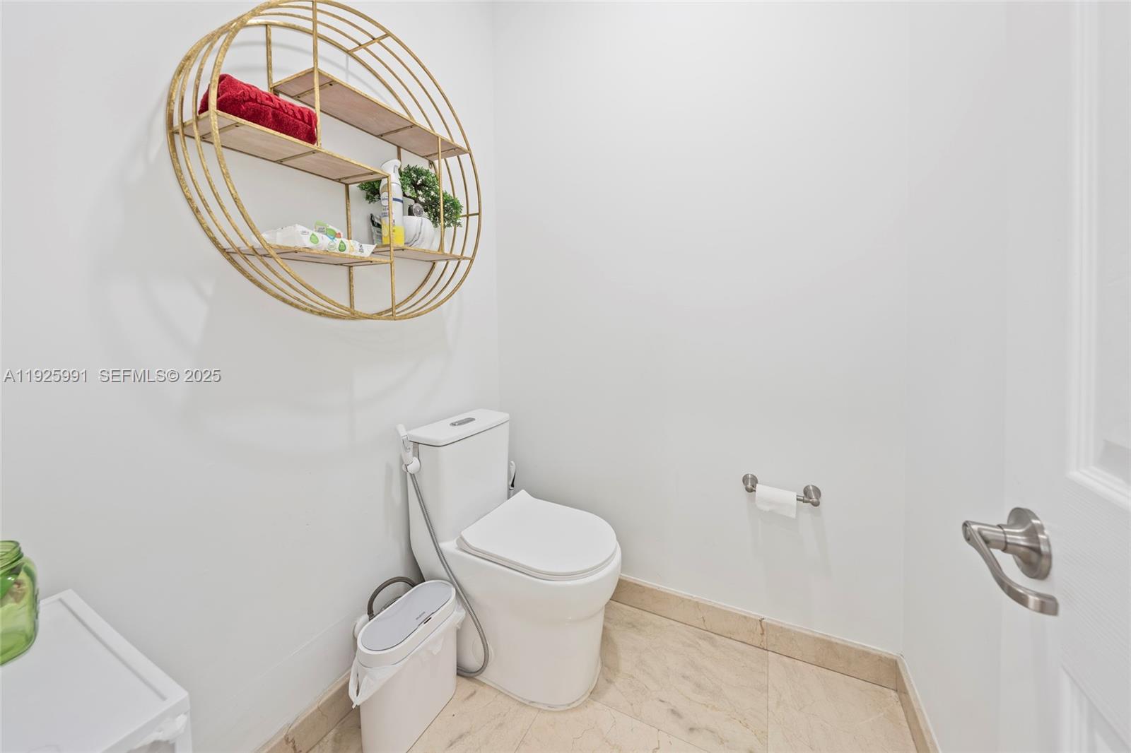 VINTAGE ESTATES - Residential