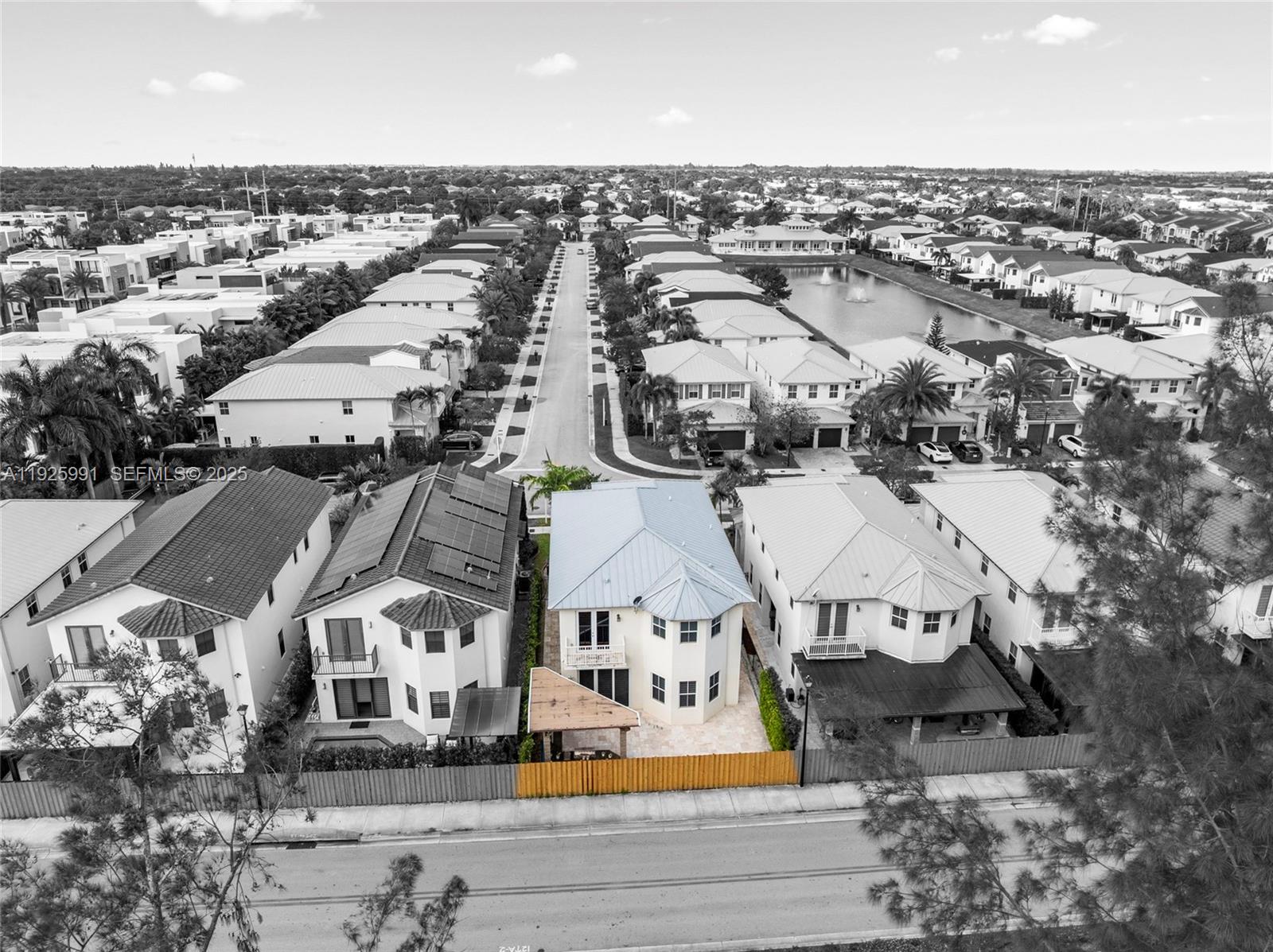 VINTAGE ESTATES - Residential