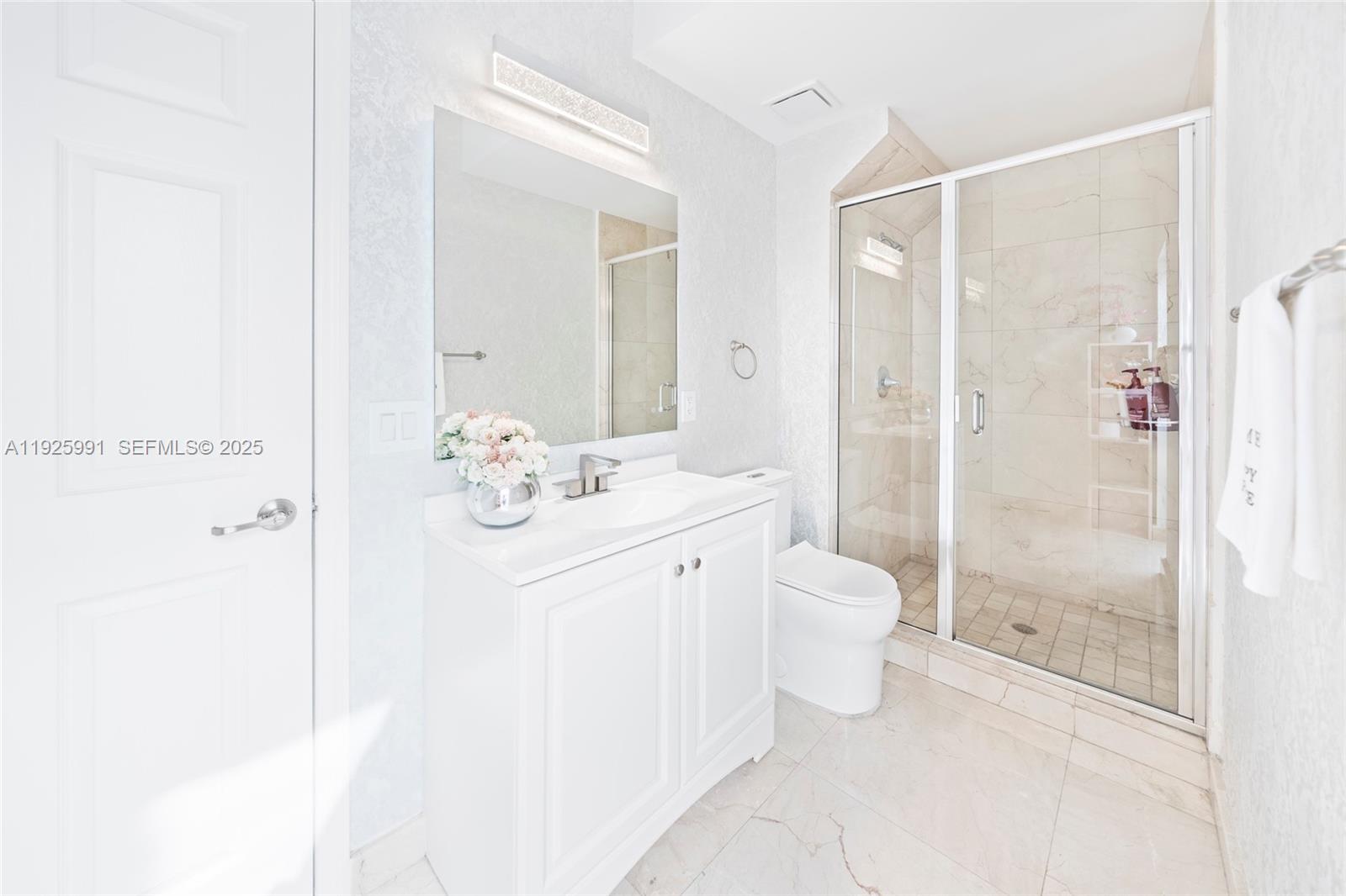 VINTAGE ESTATES - Residential