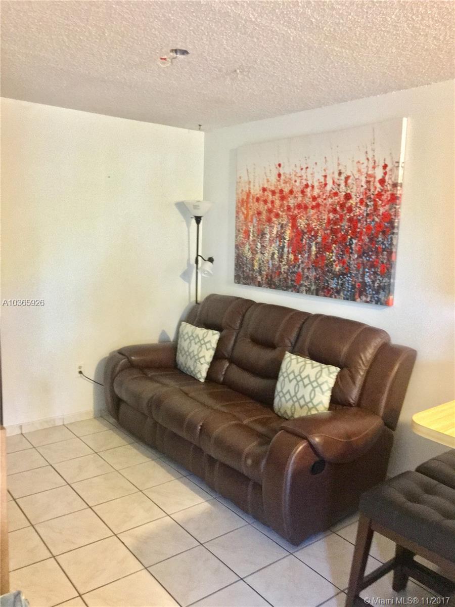 HIGHLANDS AT KENDALL LKS - Residential