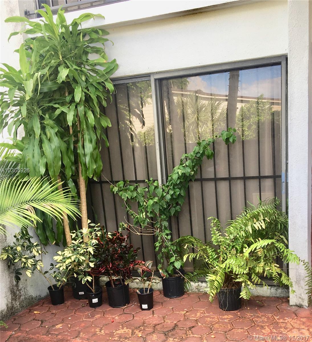 HIGHLANDS AT KENDALL LKS - Residential