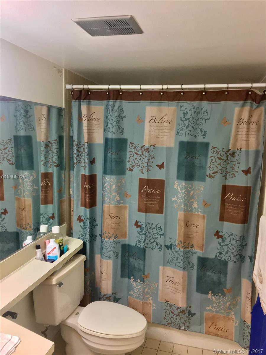 HIGHLANDS AT KENDALL LKS - Residential