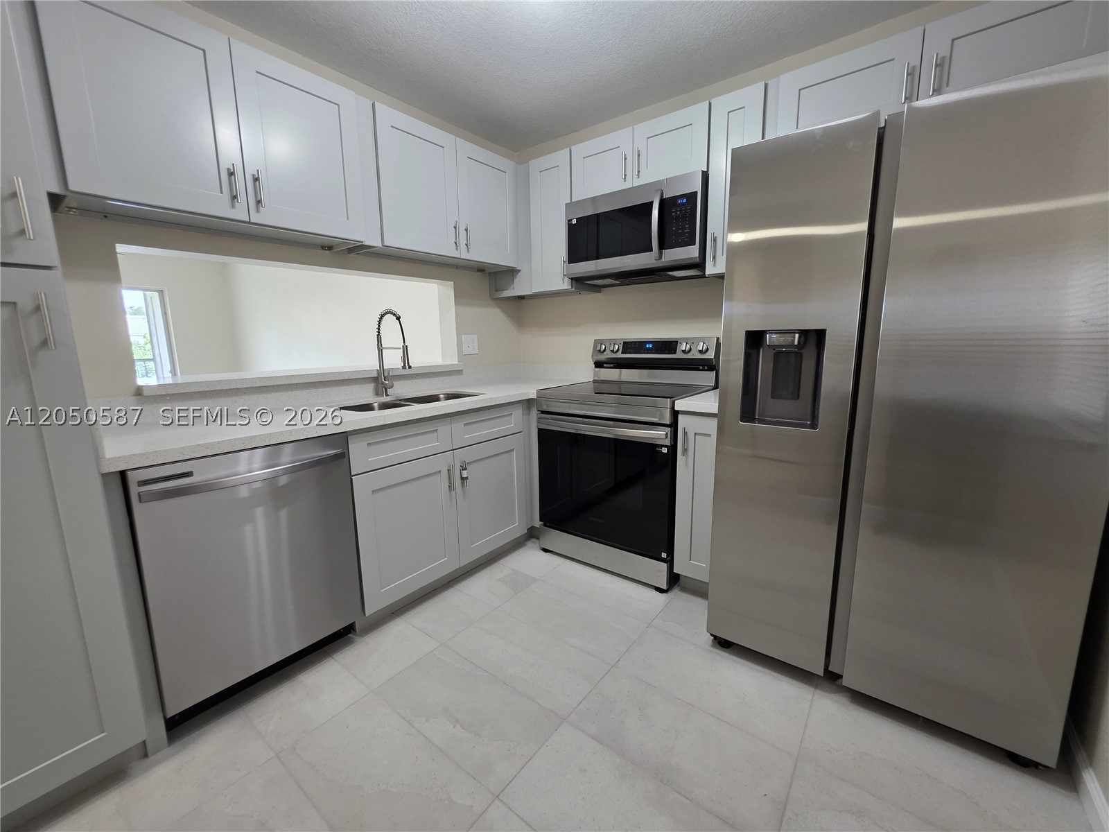 3790 N University Dr H-1 - Image 1