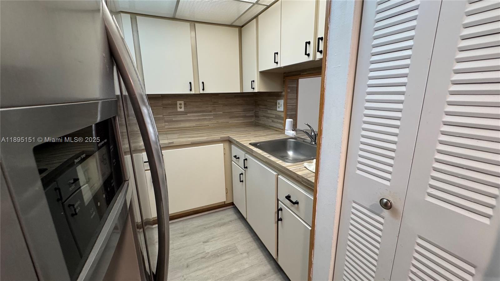 GOLFVIEW CL FONTAINBL PK - Residential Lease