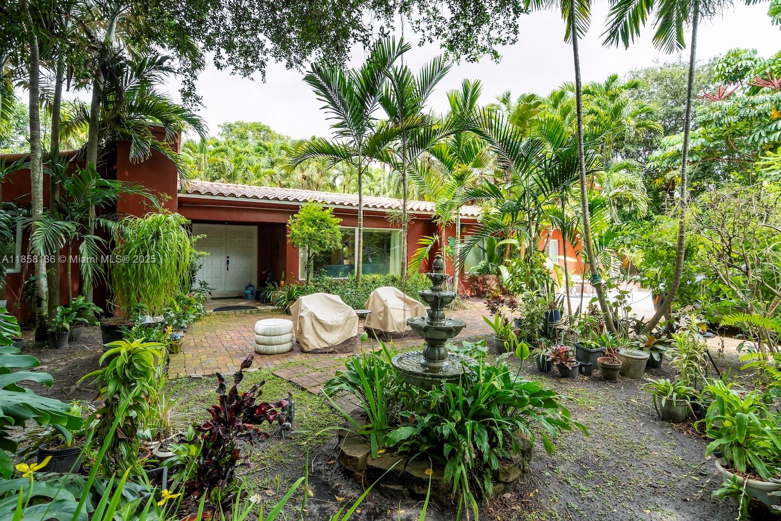 Beautiful dream property! like a finca! 4 beds and 3 complete bathroom and half bath for visitors! the back yard is a templo, really magical, extic plantas, 5 mangos tree , 3 avacate tree, lime, star fruit, pitanga, coconut trees...spacious for private huerta, garden! beautiful small animals who lives in property at trees, really magic!
Super floor plant, two bedrooms with private exit put side of the house, perfect for who wants a family member living together with privacy! enjoy bbq outside at nature! Wonderful quiet neighbor, close to major stores, 6 min away, publix, walmart, costco, banks, home depot, super convenient! Garden and pool services include!YOU WILL 20 MIN FROM THE BEACH! please call agent for details.