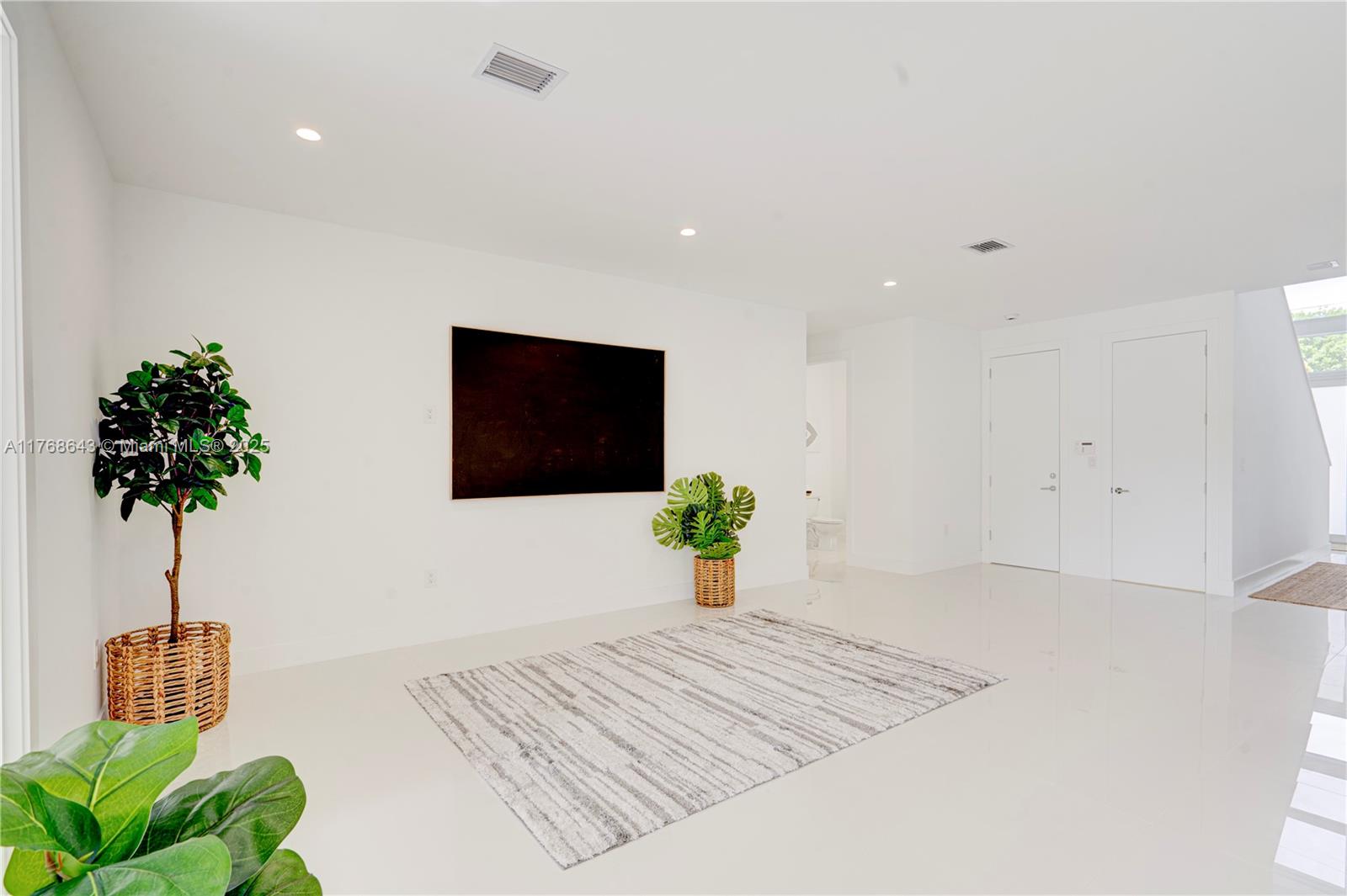 WASHBURNS 2ND ADDN - Residential Lease