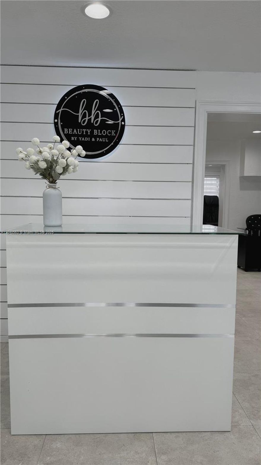 Great location for a full-service beauty salon and spa, nail, hair and barber salon complete with everything including facial stations. Turnkey well maintained and stablish with over two years in service.