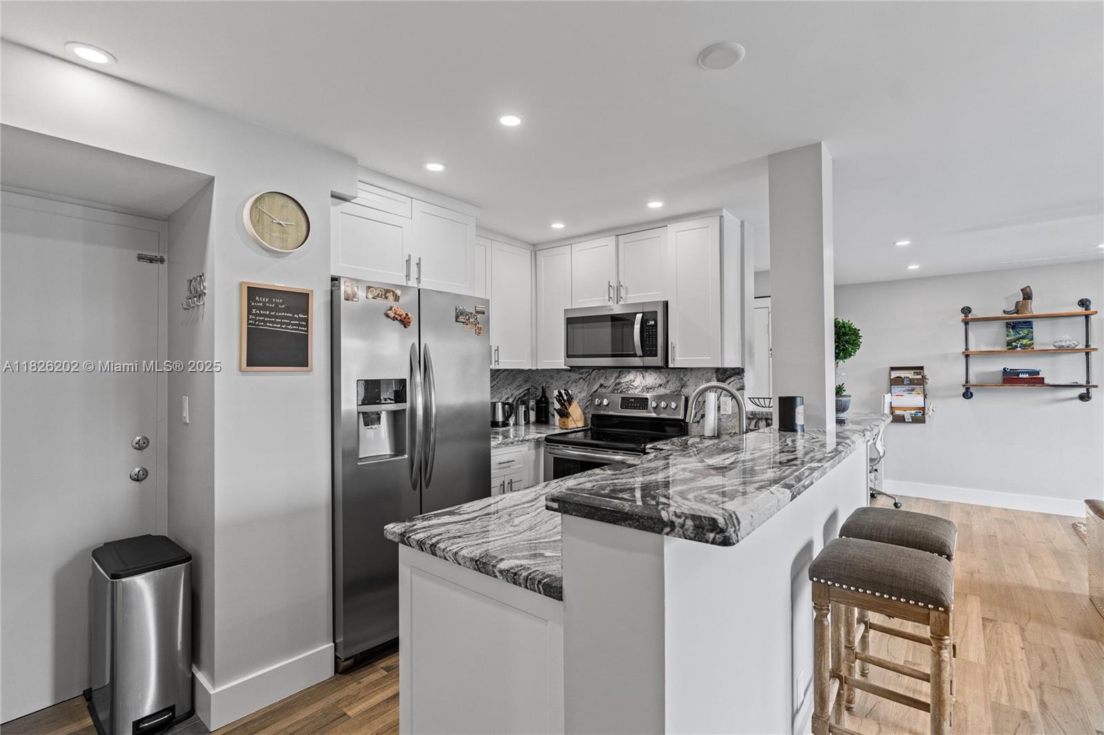 PLAZA 15 CONDO - Residential Lease