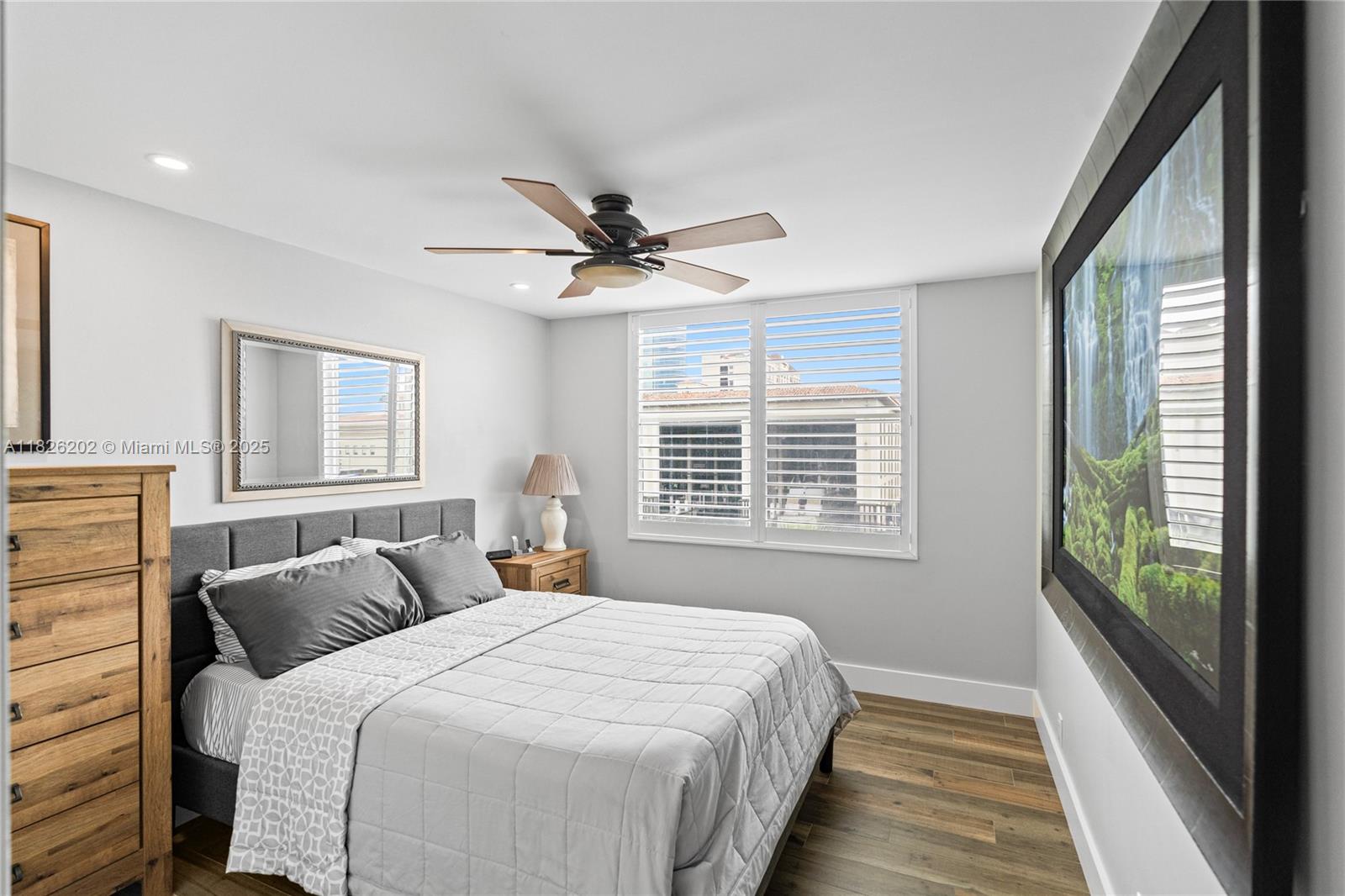 PLAZA 15 CONDO - Residential Lease