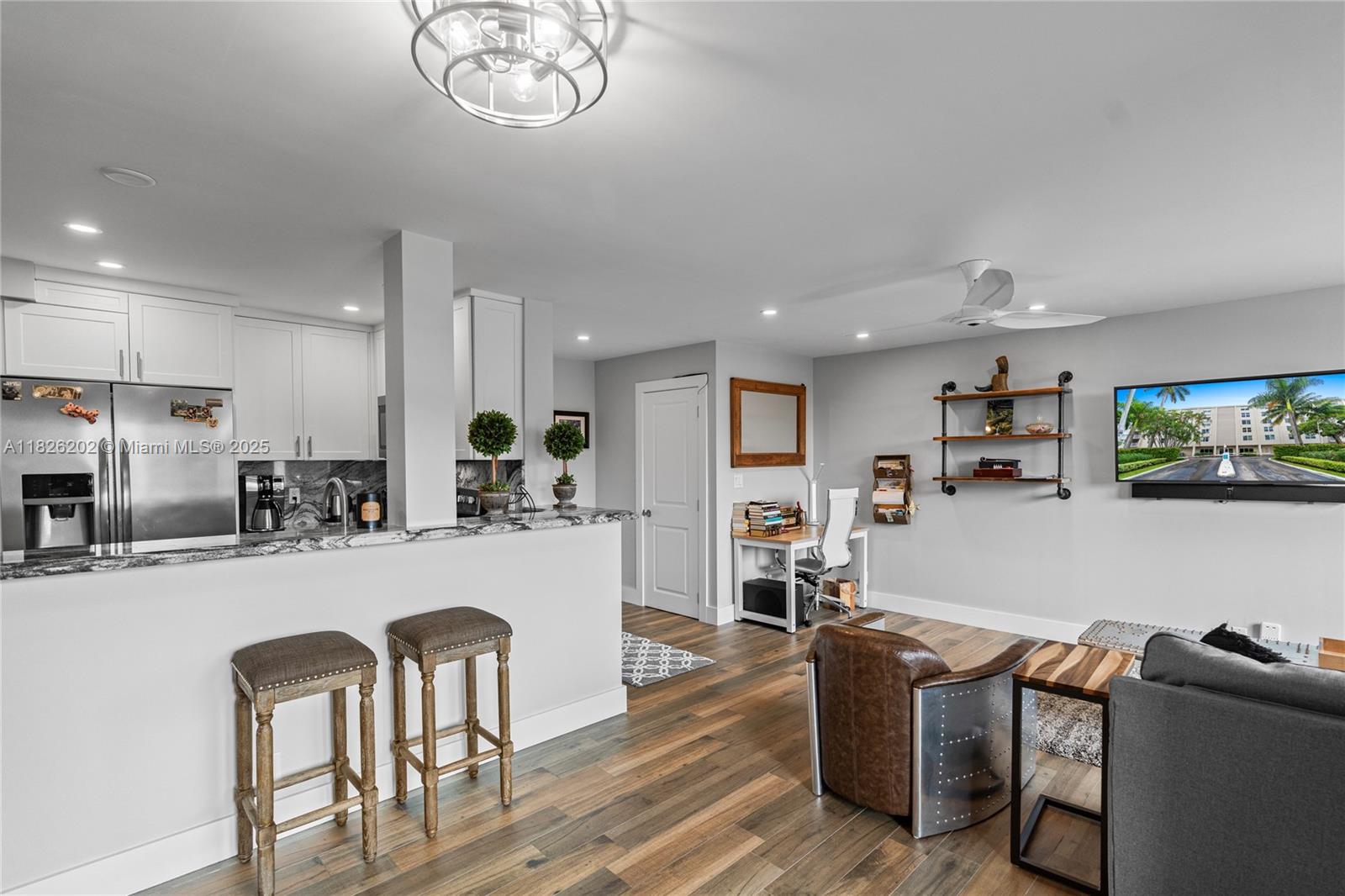 PLAZA 15 CONDO - Residential Lease