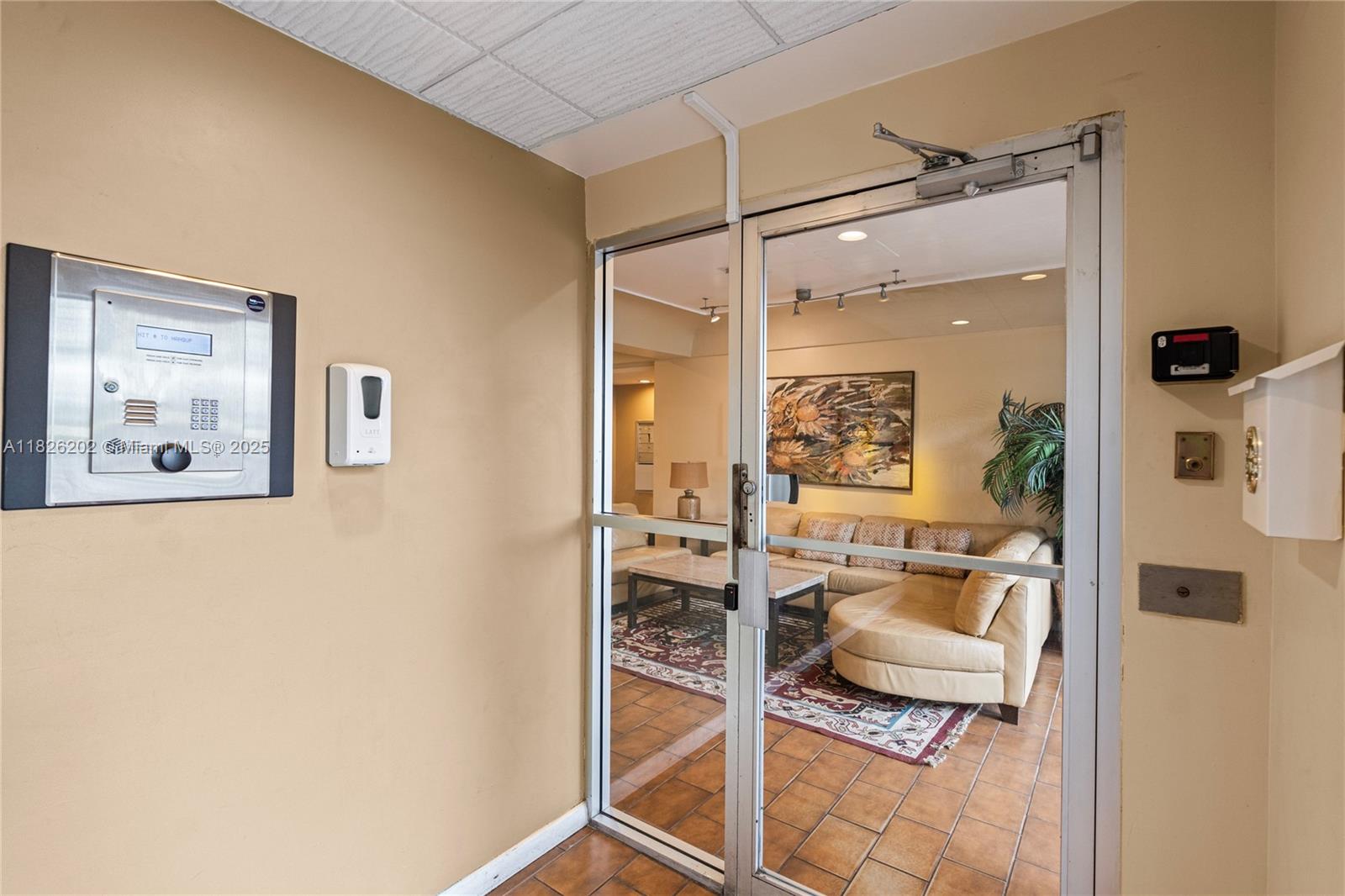 PLAZA 15 CONDO - Residential Lease