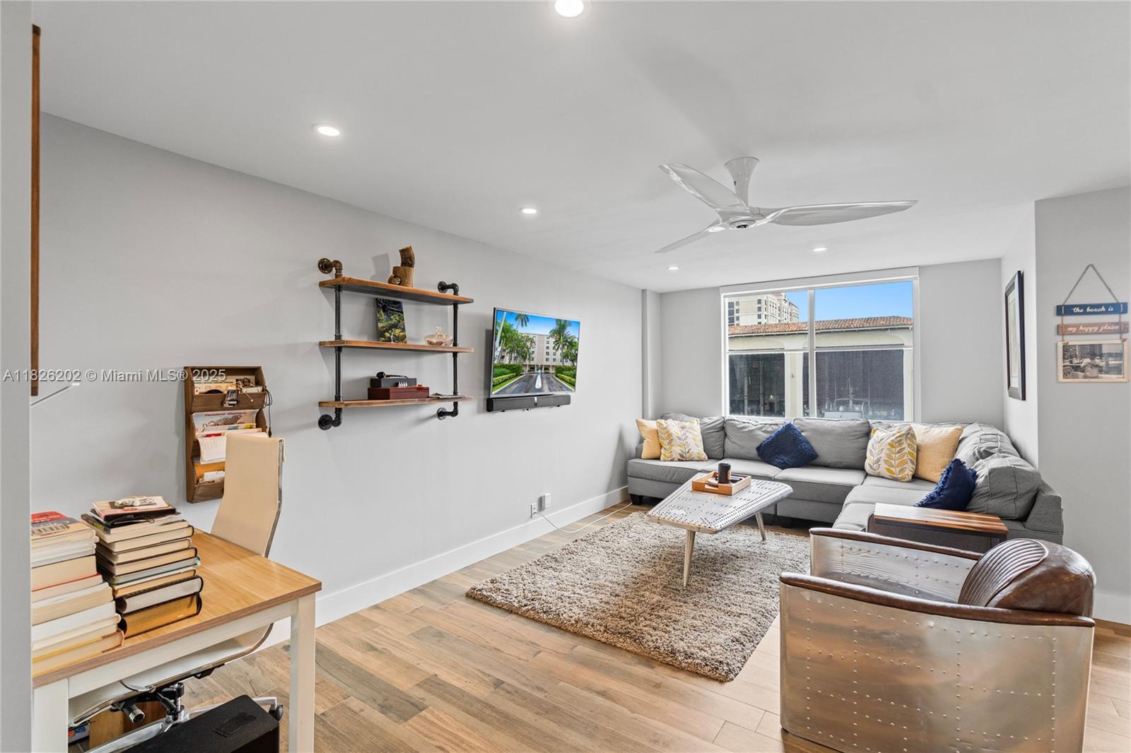 PLAZA 15 CONDO - Residential Lease