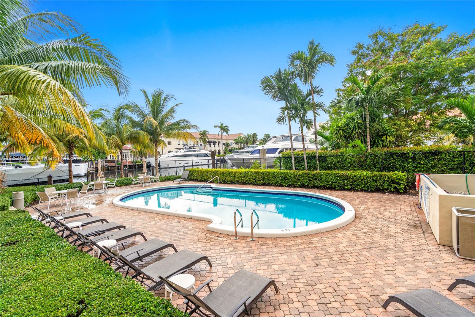 PLAZA 15 CONDO - Residential Lease