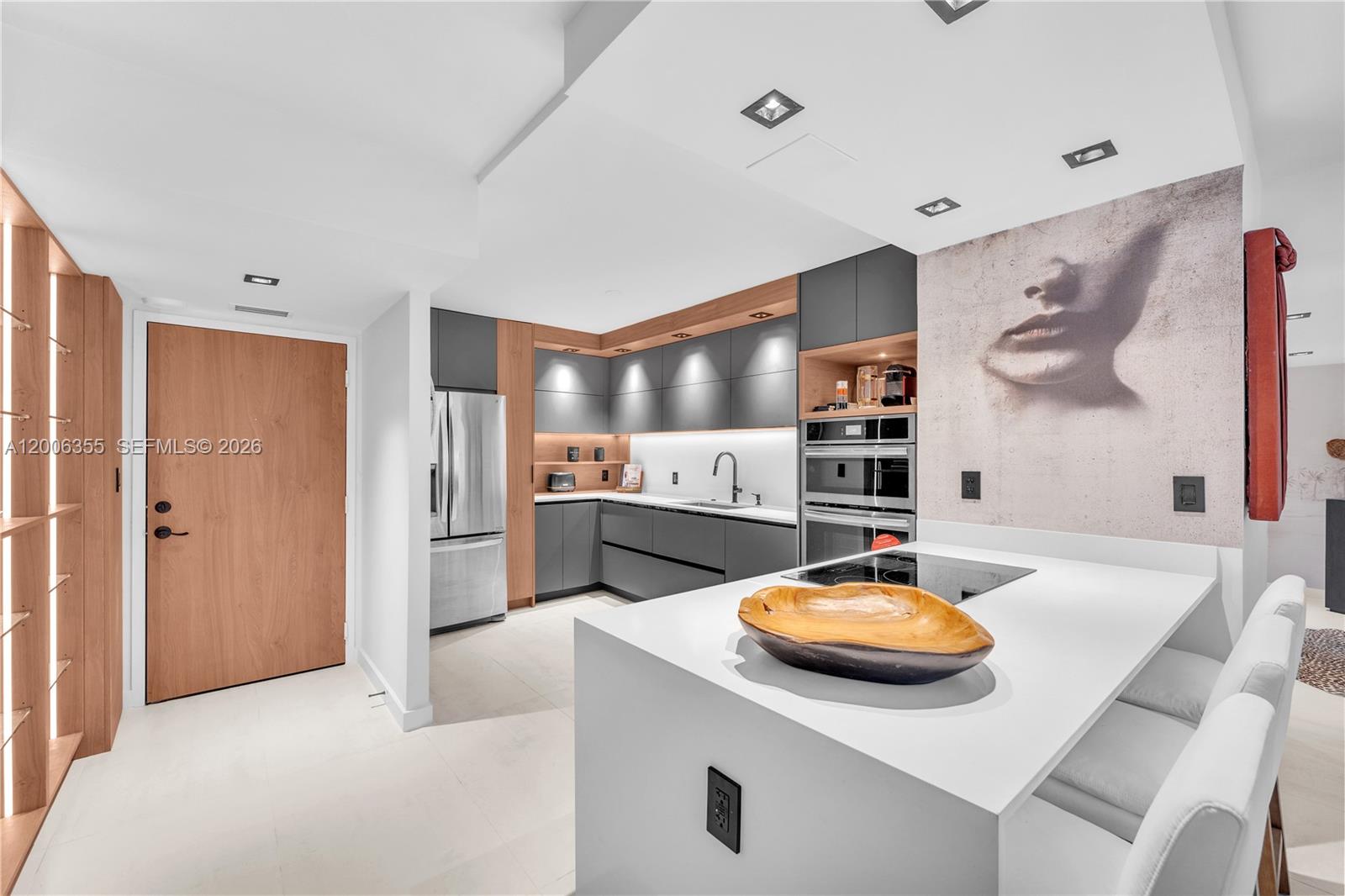 ARLEN HOUSE EAST CONDO - Residential