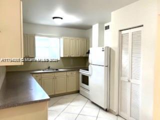 181 NW 47th 24
