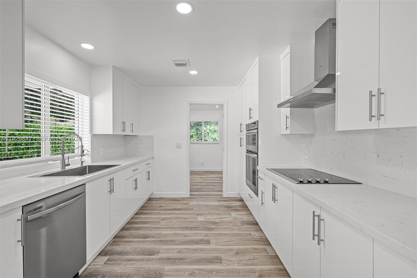 FLA FRUIT LANDS CO - Residential Lease