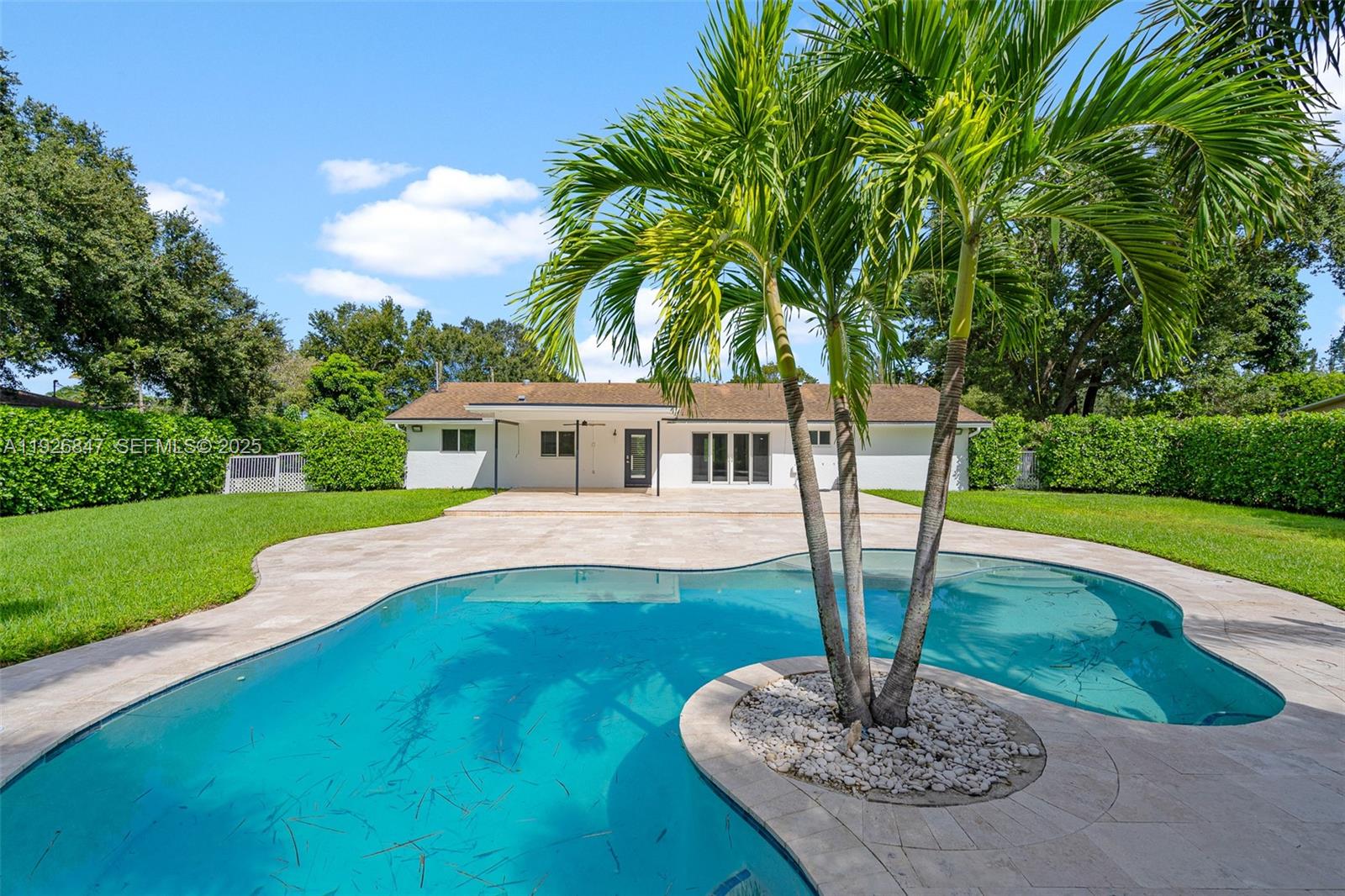 FLA FRUIT LANDS CO - Residential Lease