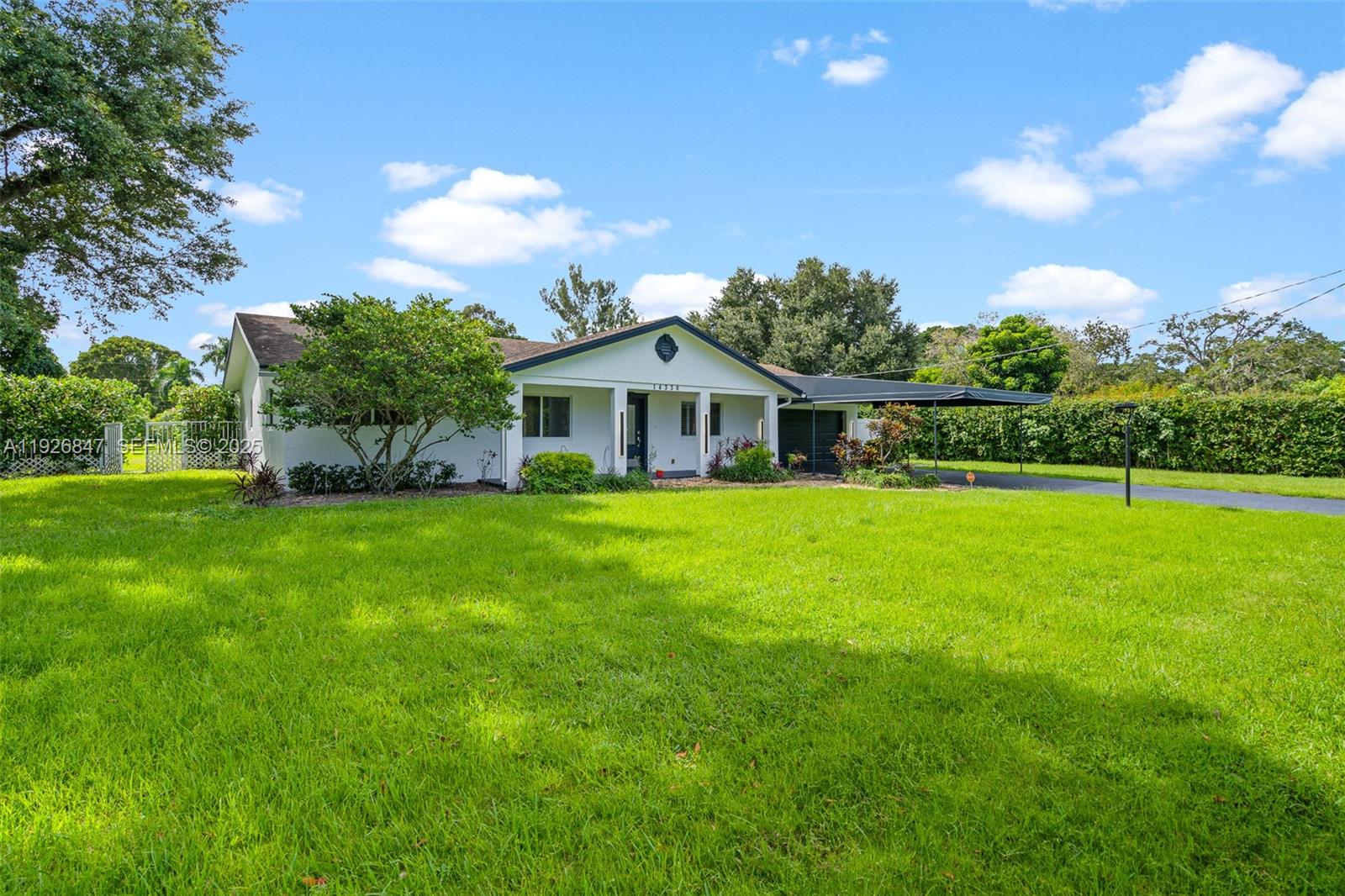 FLA FRUIT LANDS CO - Residential Lease