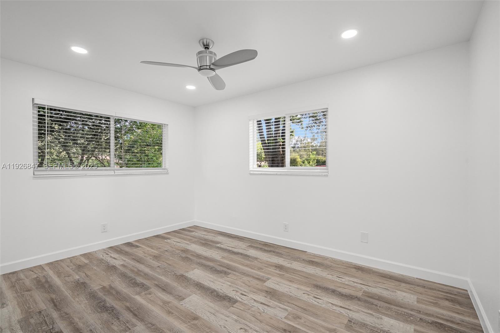 FLA FRUIT LANDS CO - Residential Lease