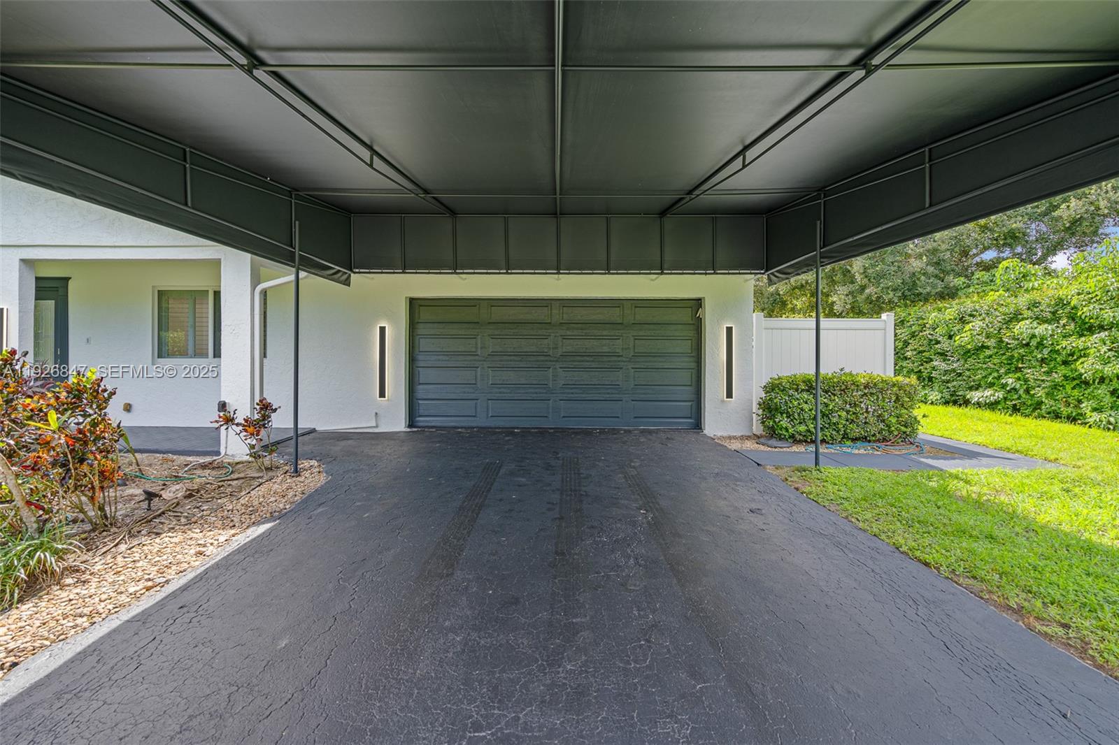 FLA FRUIT LANDS CO - Residential Lease