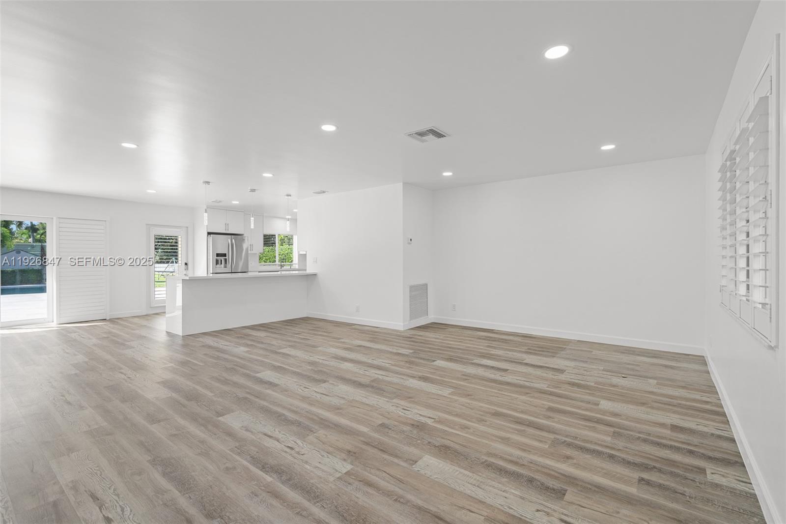 FLA FRUIT LANDS CO - Residential Lease