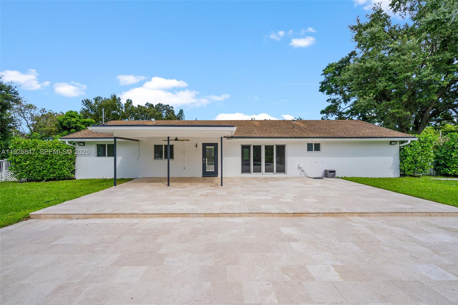 FLA FRUIT LANDS CO - Residential Lease