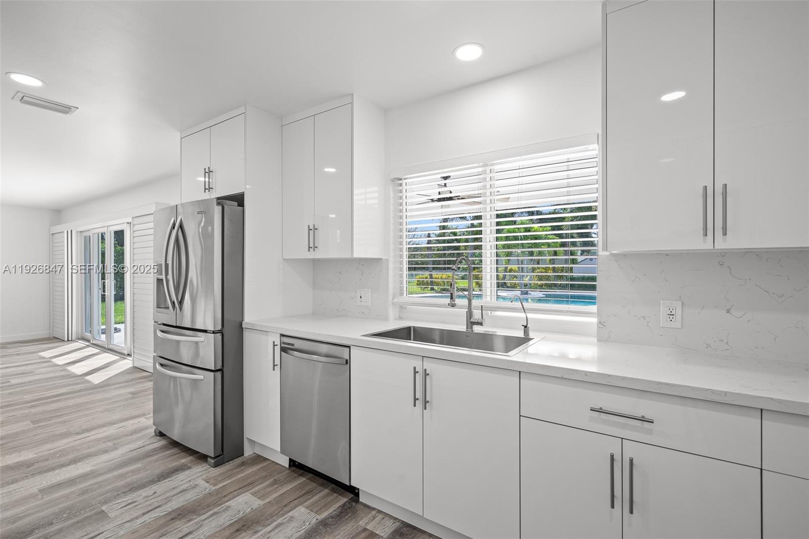 FLA FRUIT LANDS CO - Residential Lease