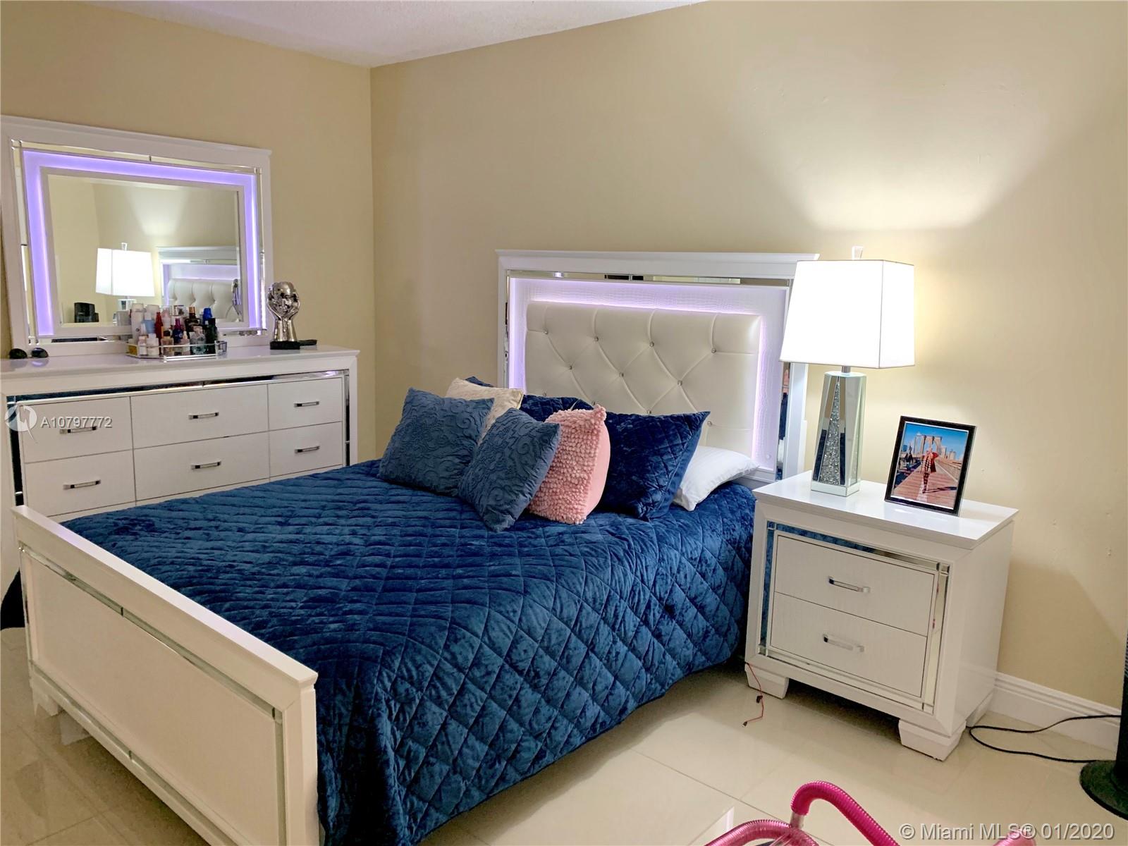 SAN MARCO CONDO - Residential