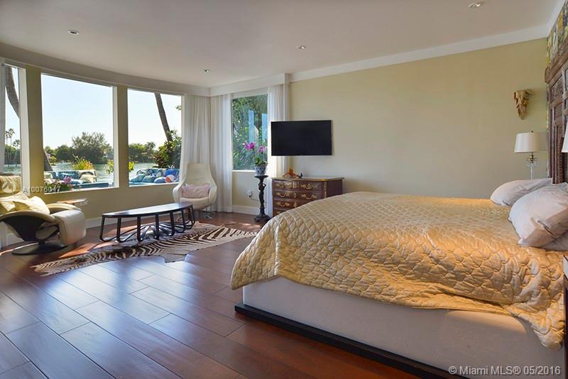 SAN MARINO ISLAND - Residential