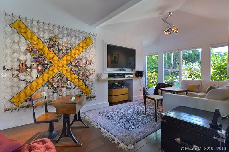 SAN MARINO ISLAND - Residential