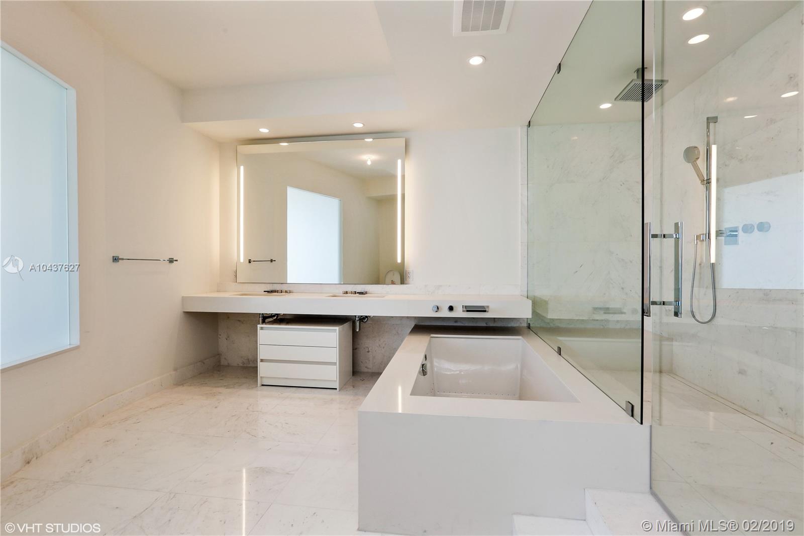 PORSCHE DESIGN TOWER - Residential Lease