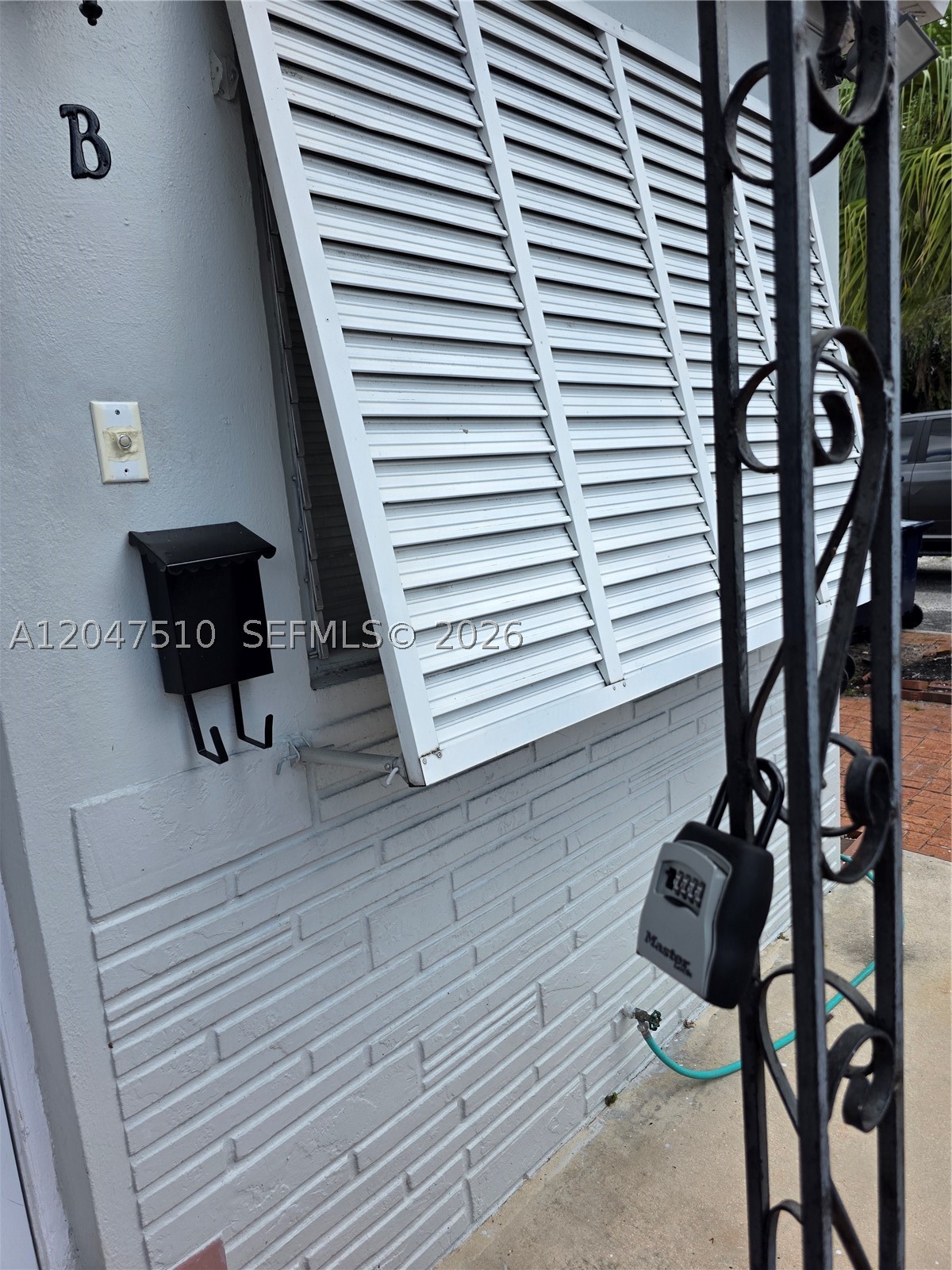 15 Esplanade Dr B