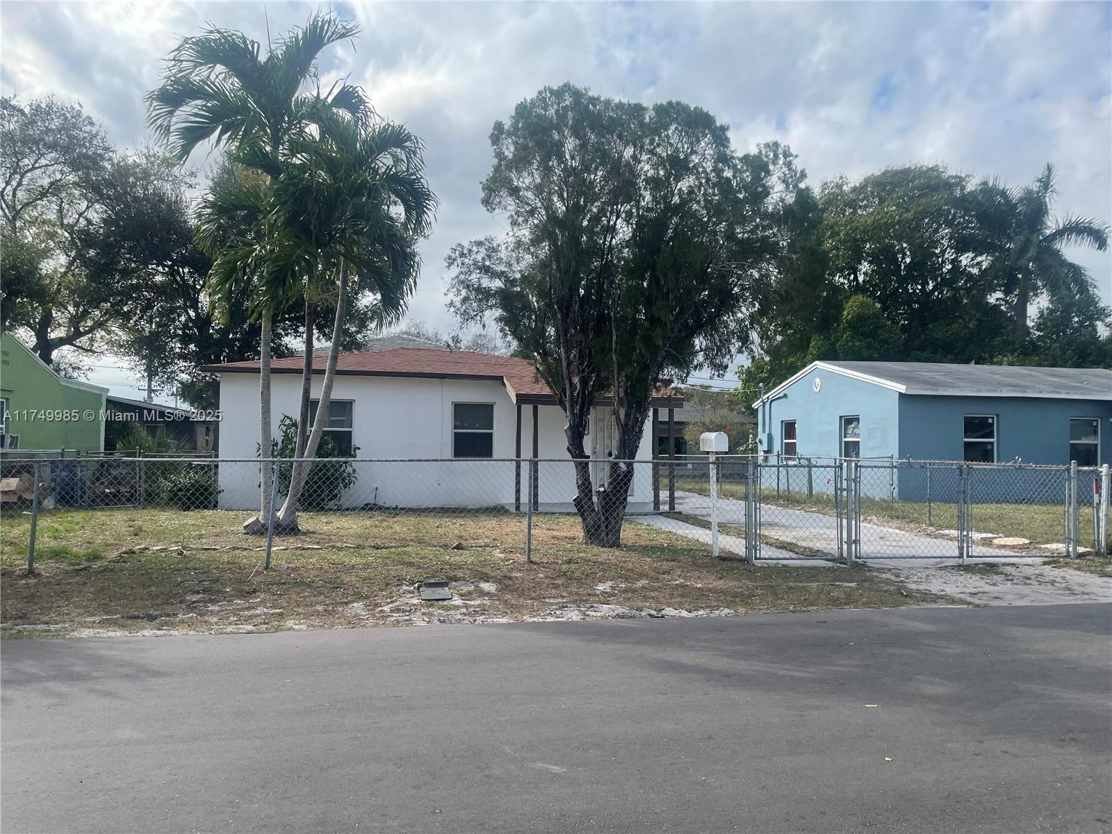 LINCOLN PARK SIXTH ADD - Residential Lease