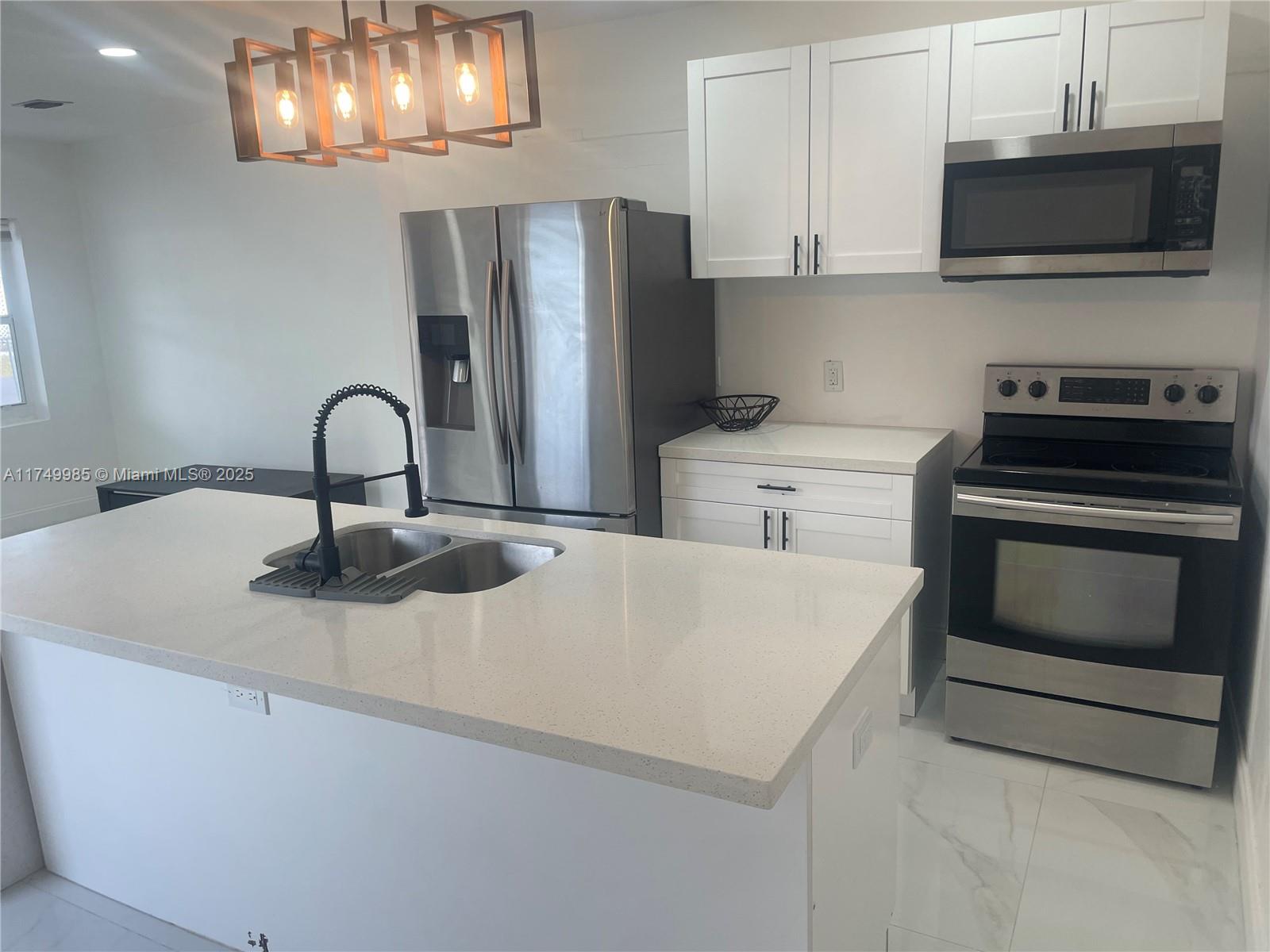 LINCOLN PARK SIXTH ADD - Residential Lease