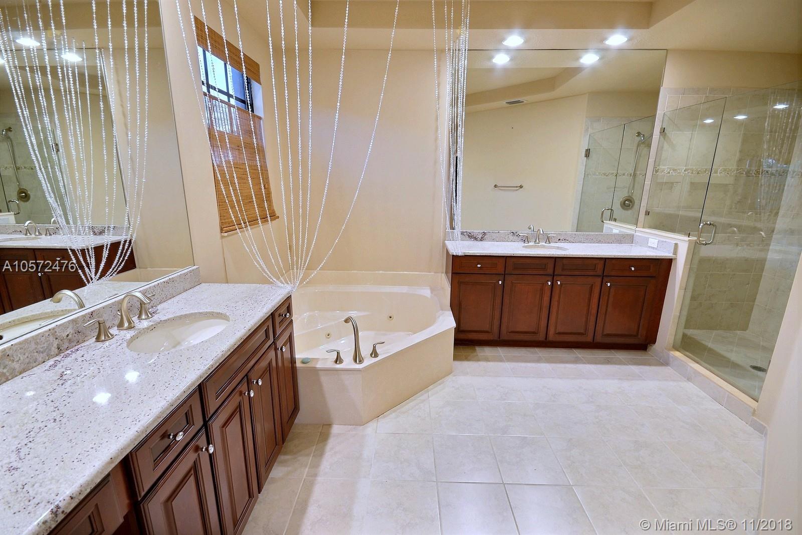 ESTADA AT MONTERRA - Residential Lease