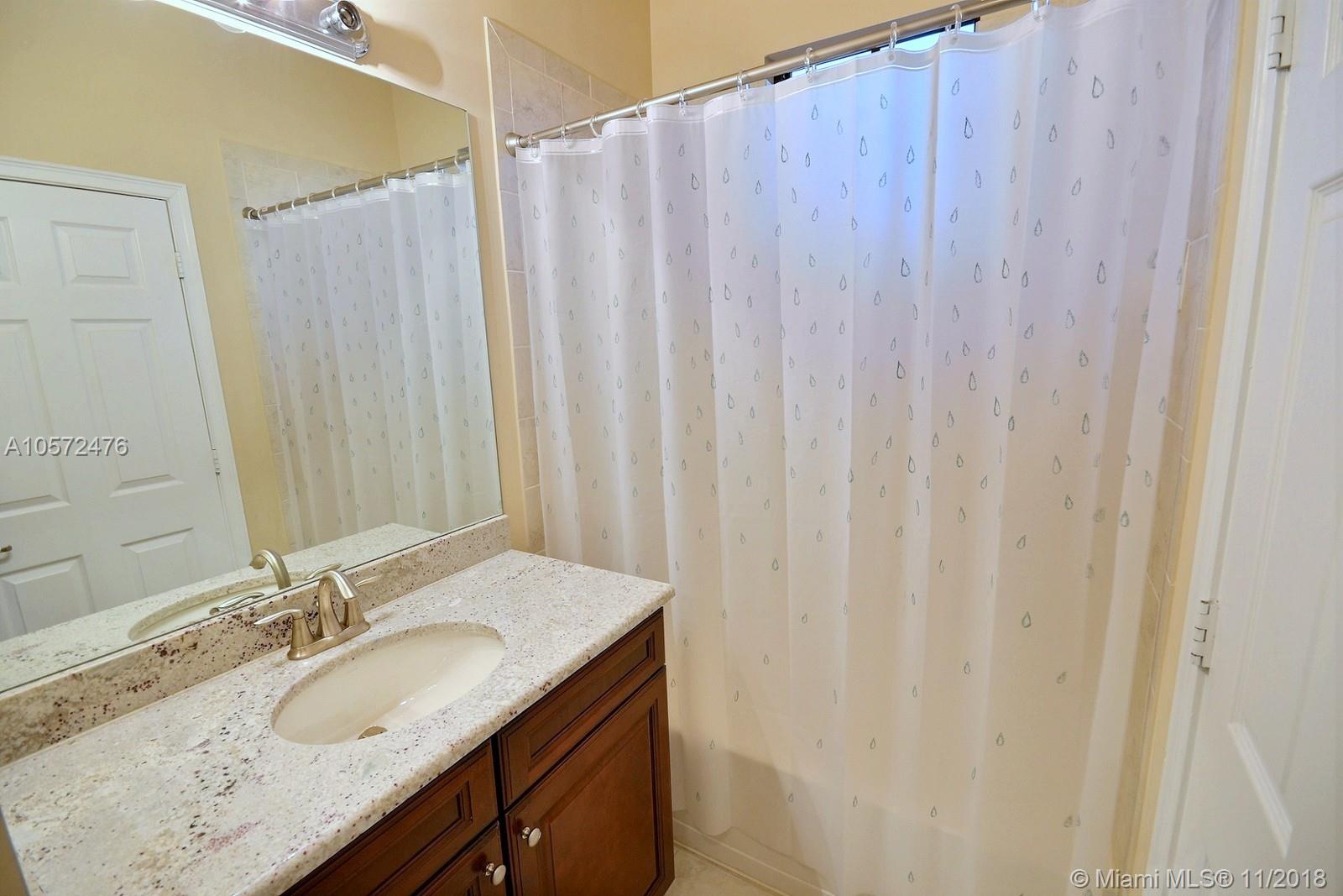 ESTADA AT MONTERRA - Residential Lease