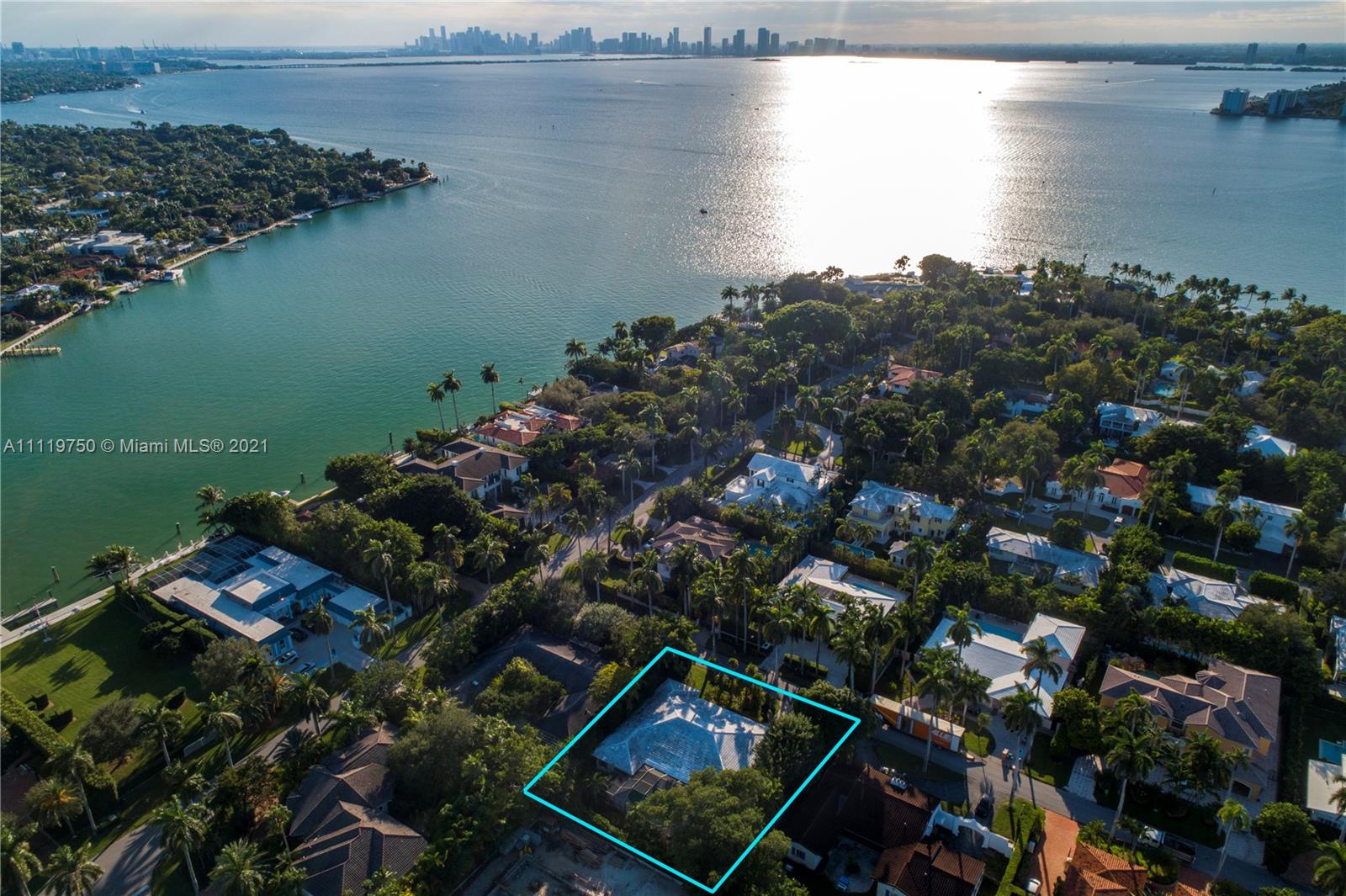 LA GORCE ISLAND - Residential