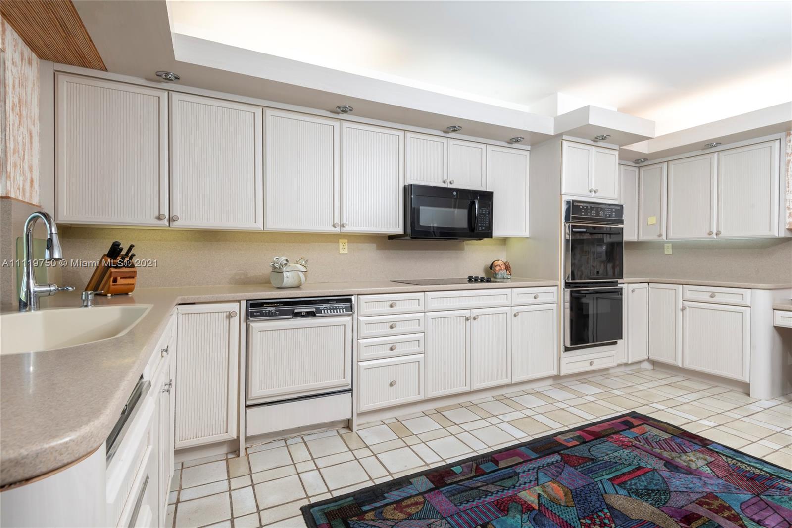 LA GORCE ISLAND - Residential