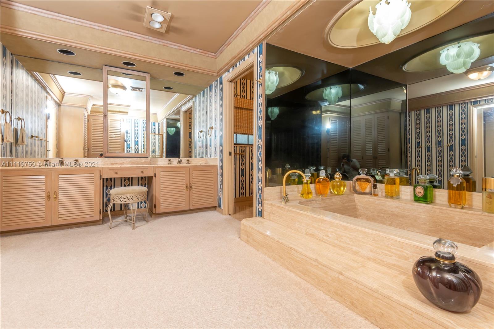 LA GORCE ISLAND - Residential