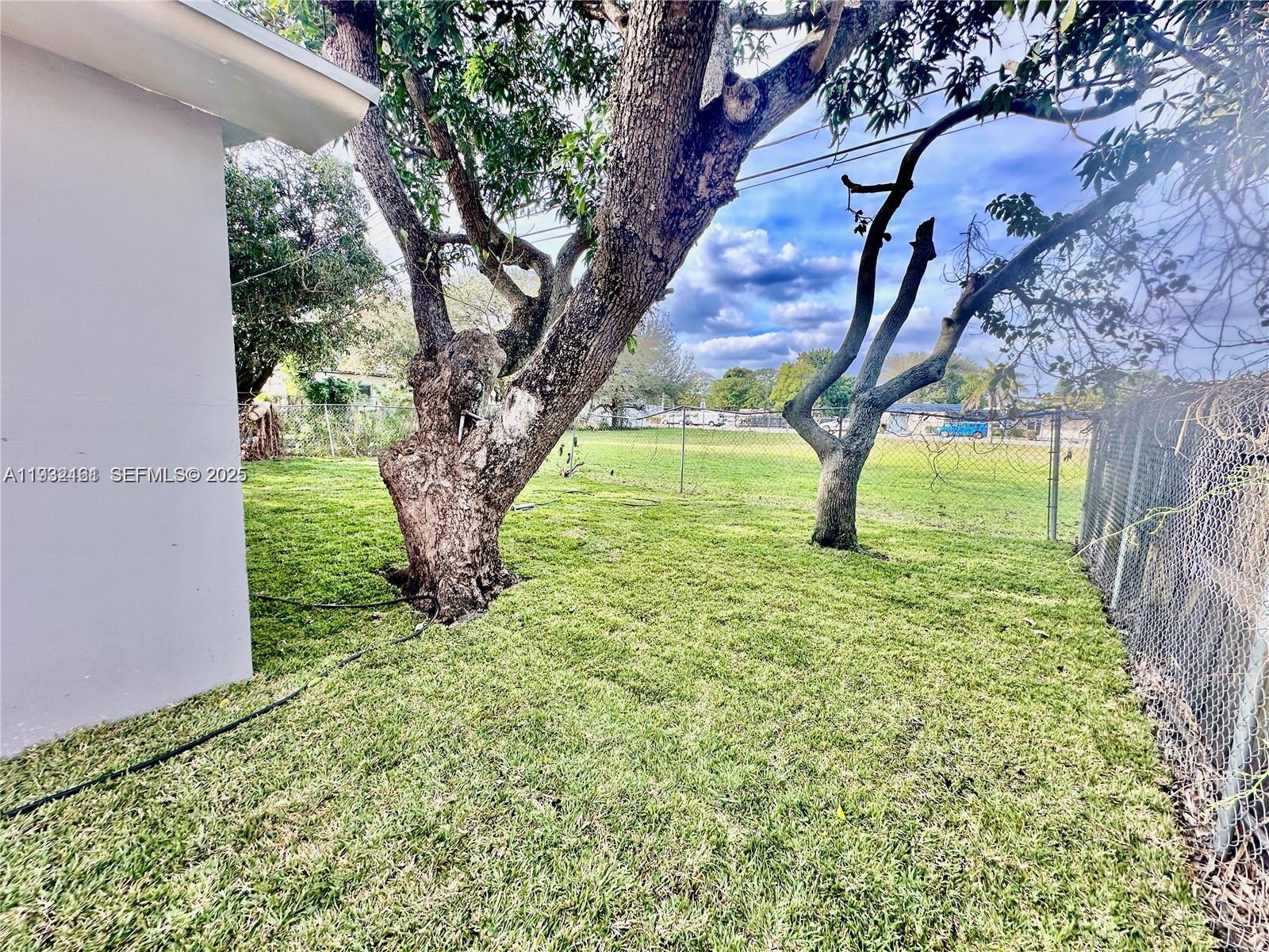 FLORAL PARK 1ST AMD PL - Residential Income