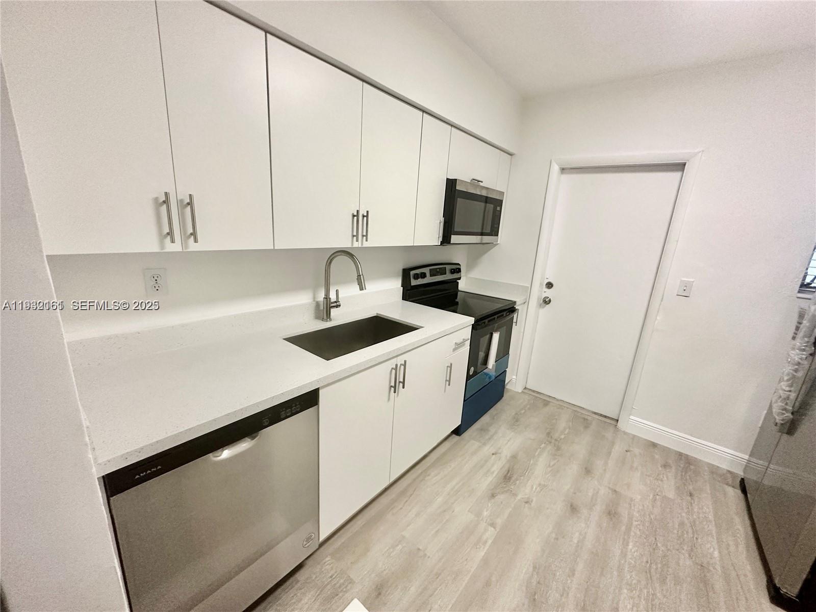 FLORAL PARK 1ST AMD PL - Residential Income