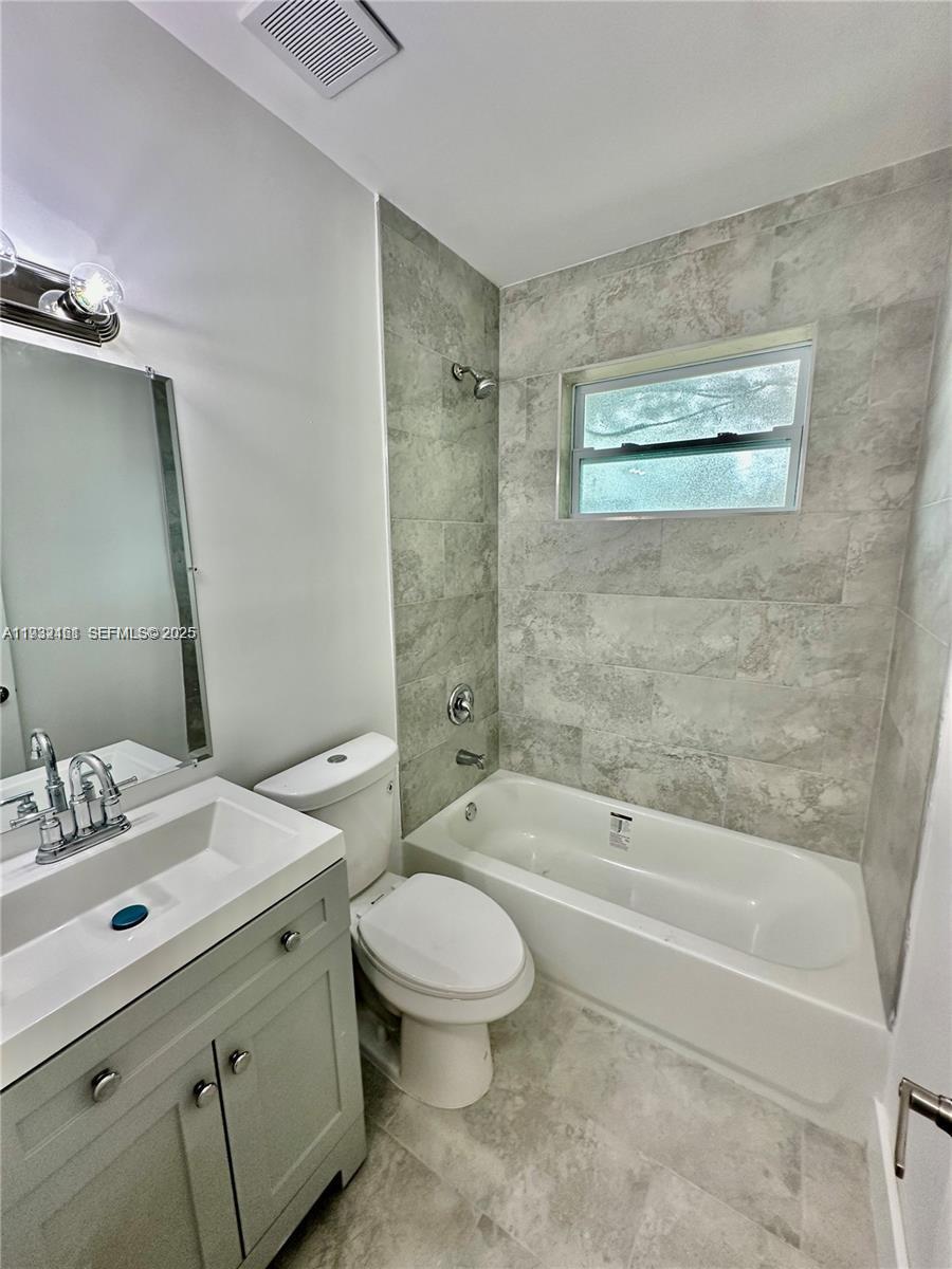 FLORAL PARK 1ST AMD PL - Residential Income