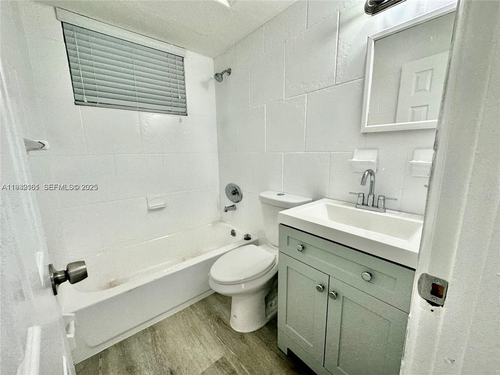 FLORAL PARK 1ST AMD PL - Residential Income